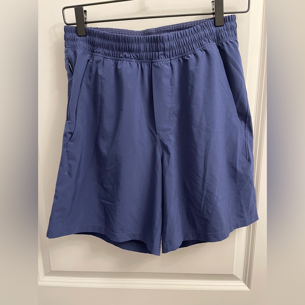 Lululemon Athletica Blue Athletic Shorts Elastic Waistband - Size Small 7 inch